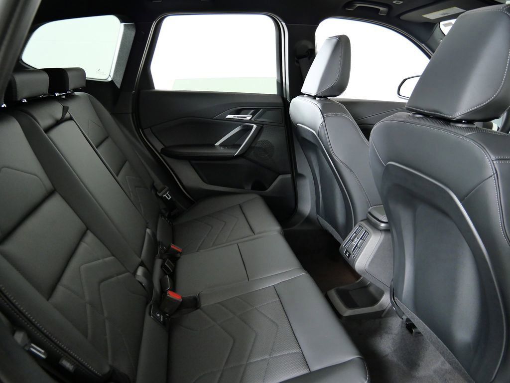 Thumbnail: 2026 BMW X1 - 11