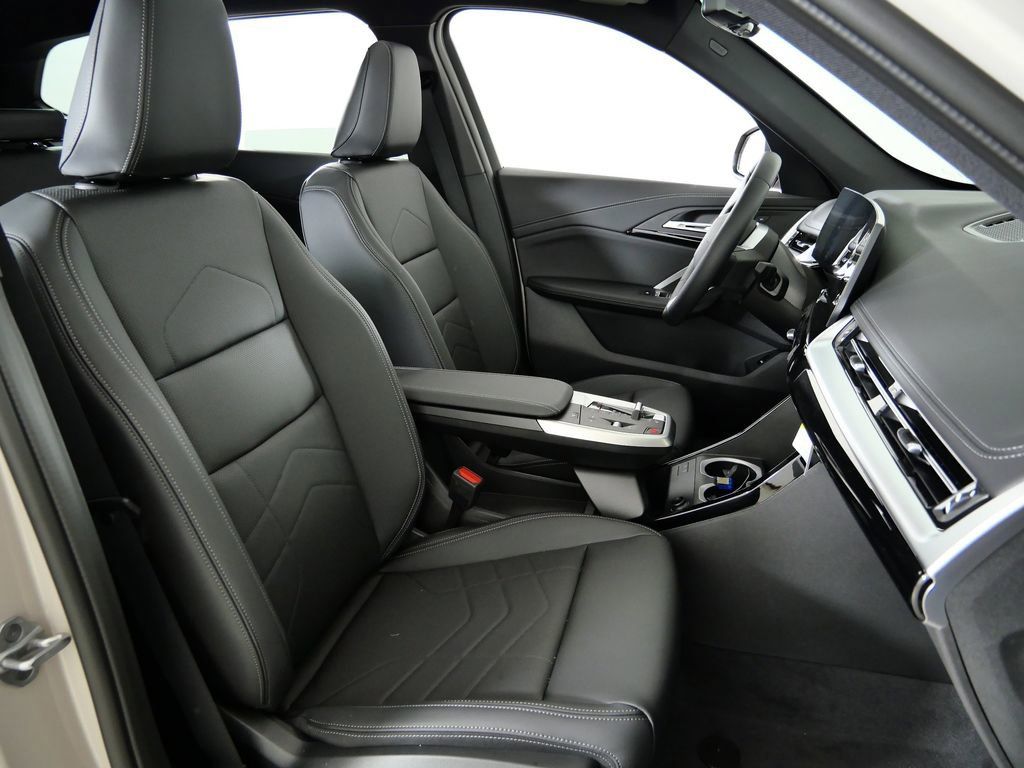 Thumbnail: 2026 BMW X1 - 10