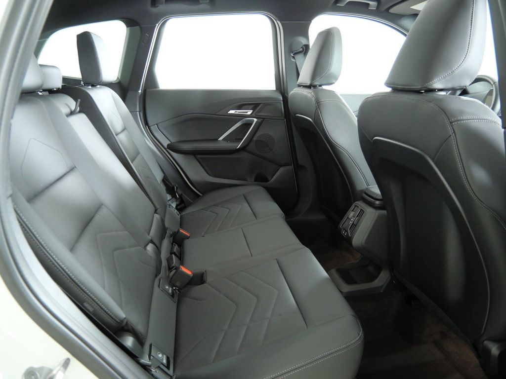 Thumbnail: 2026 BMW X1 - 11