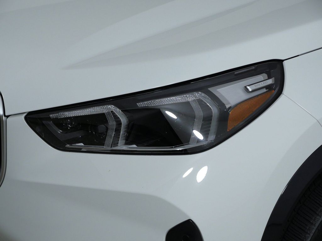 Thumbnail: 2026 BMW X1 - 16