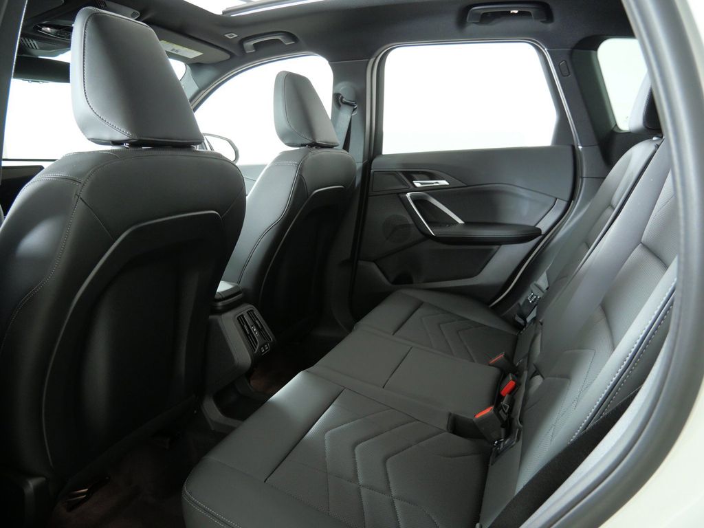 Thumbnail: 2026 BMW X1 - 30