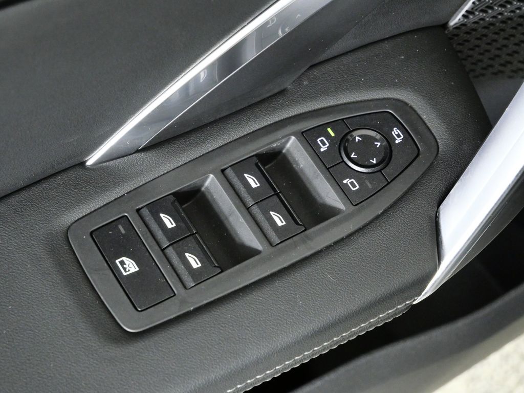 Thumbnail: 2025 BMW X1 - 40