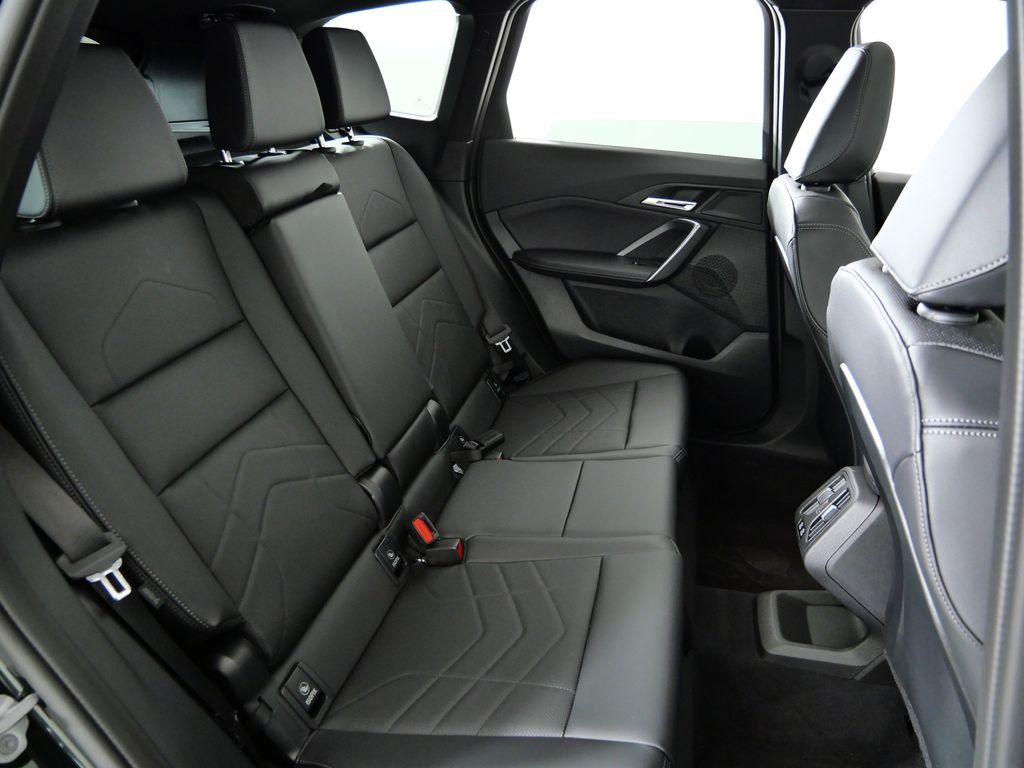 Thumbnail: 2025 BMW X1 - 32