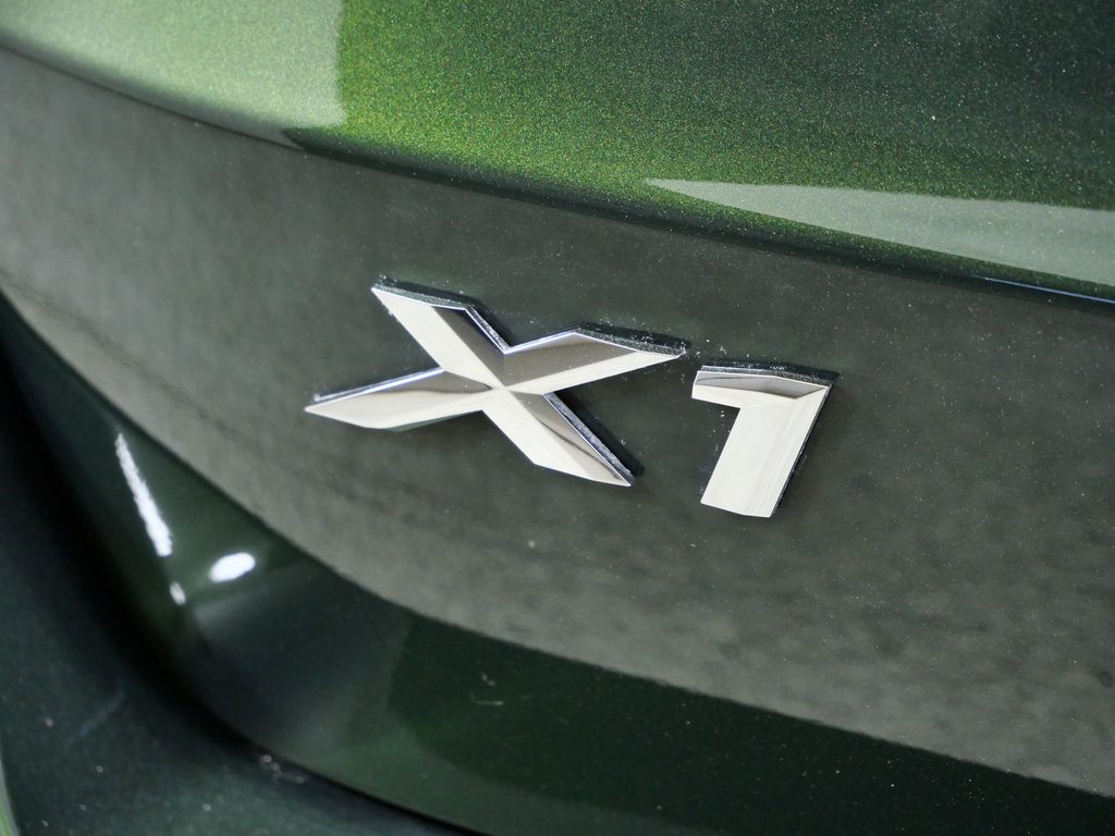 Thumbnail: 2025 BMW X1 - 24