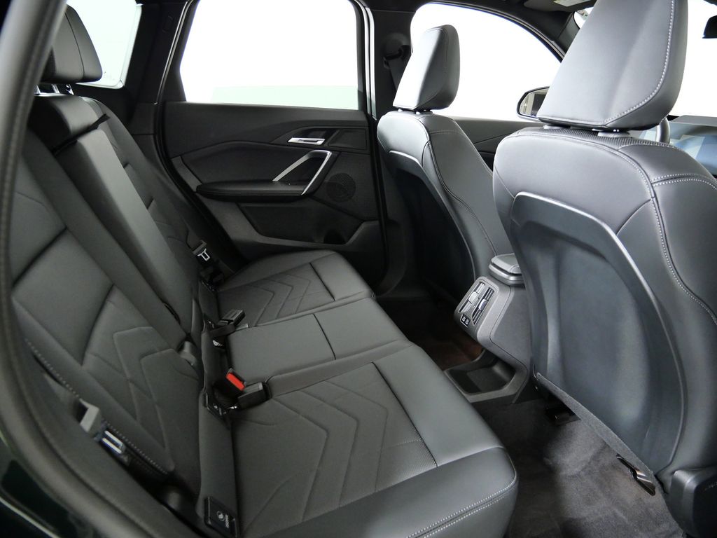 Thumbnail: 2025 BMW X1 - 11