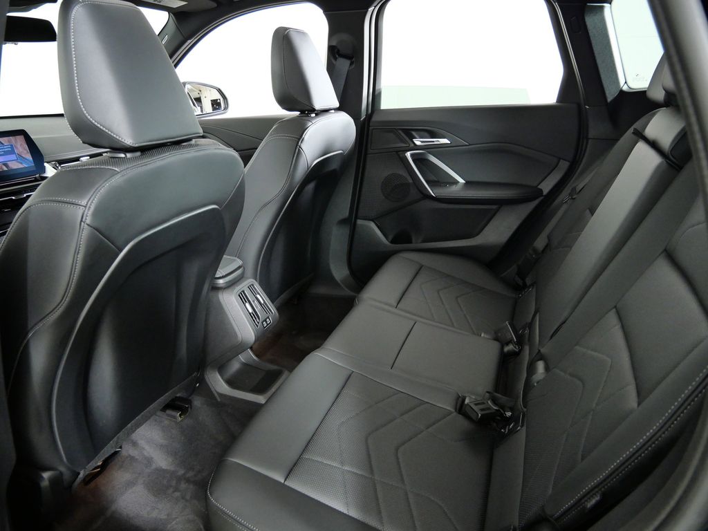 Thumbnail: 2025 BMW X1 - 35