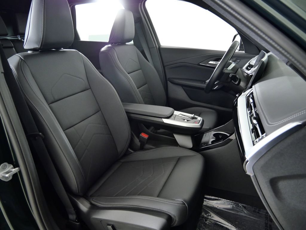 Thumbnail: 2025 BMW X1 - 10