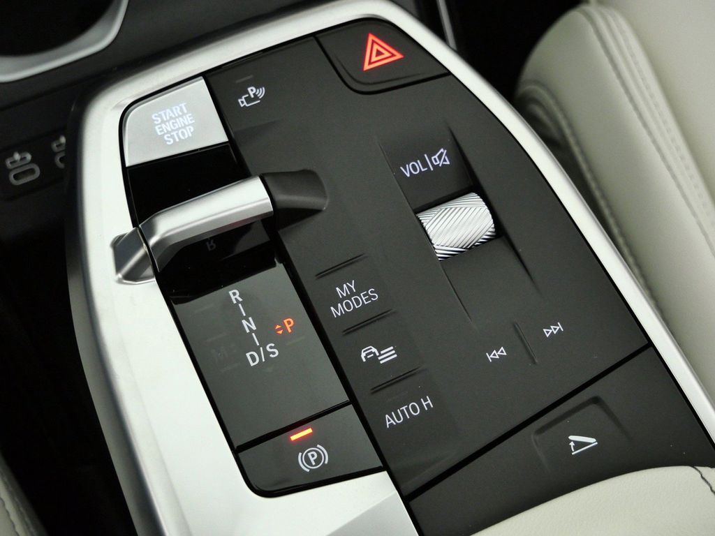 Thumbnail: 2026 BMW X1 - 12