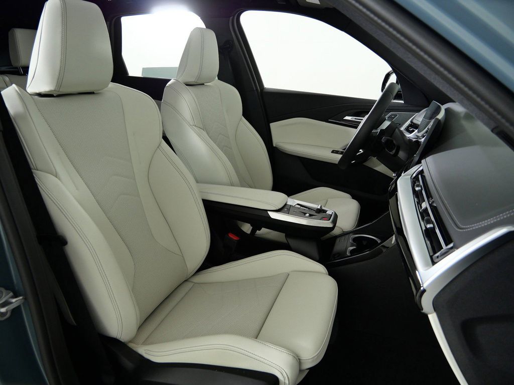 Thumbnail: 2026 BMW X1 - 9
