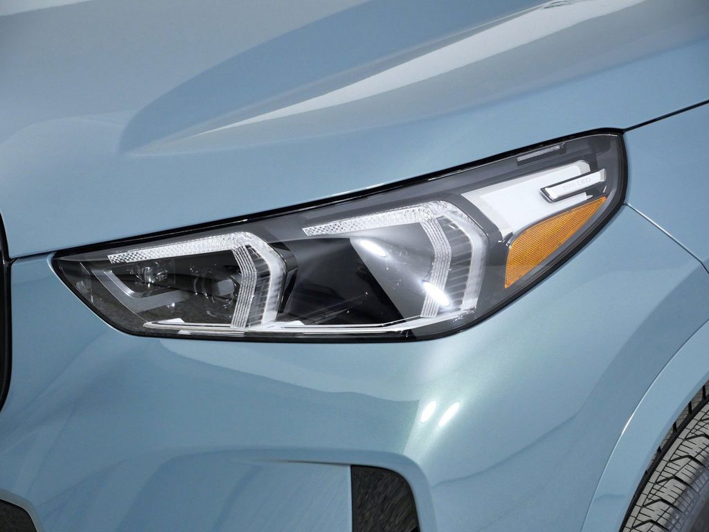 Thumbnail: 2026 BMW X1 - 16