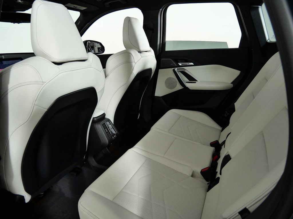 Thumbnail: 2026 BMW X1 - 34