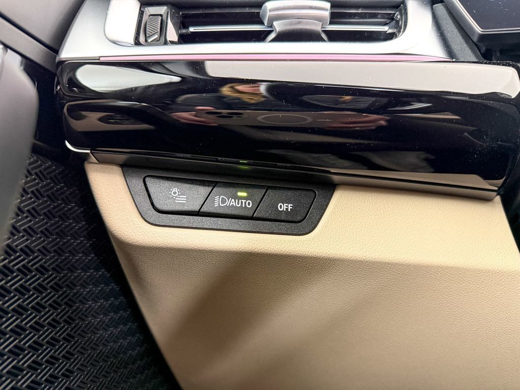 Thumbnail: 2025 BMW X1 - 43