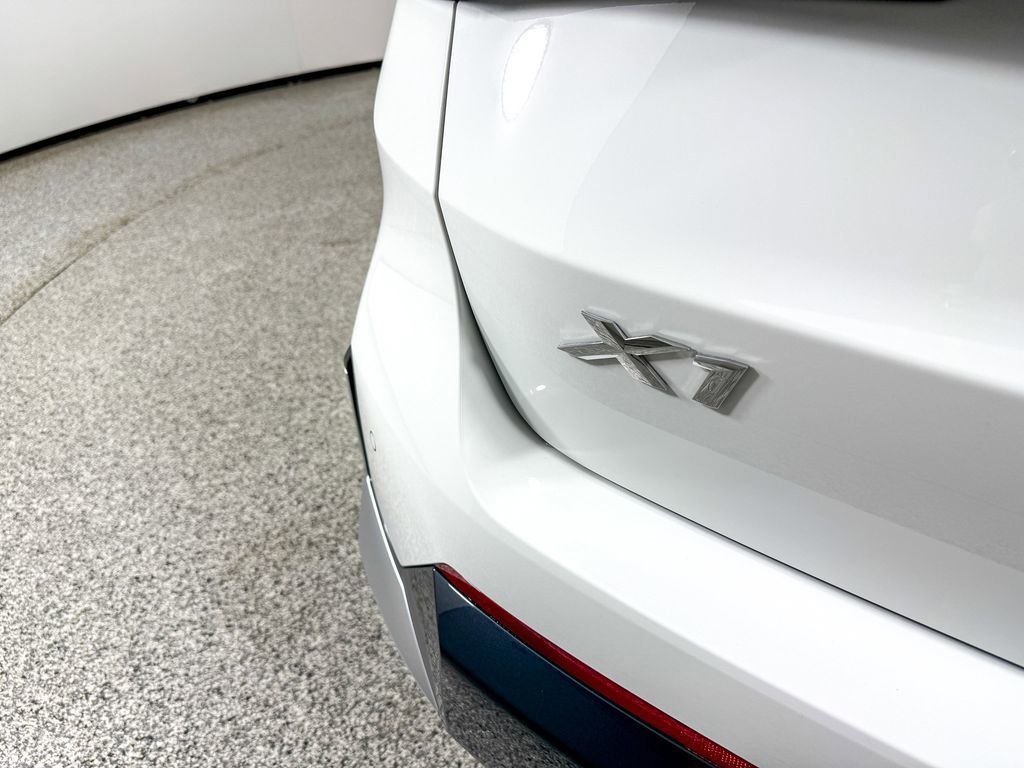 Thumbnail: 2025 BMW X1 - 24