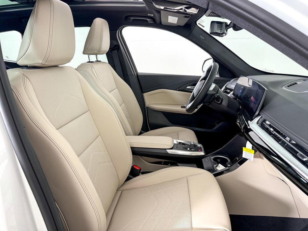 Thumbnail: 2025 BMW X1 - 10