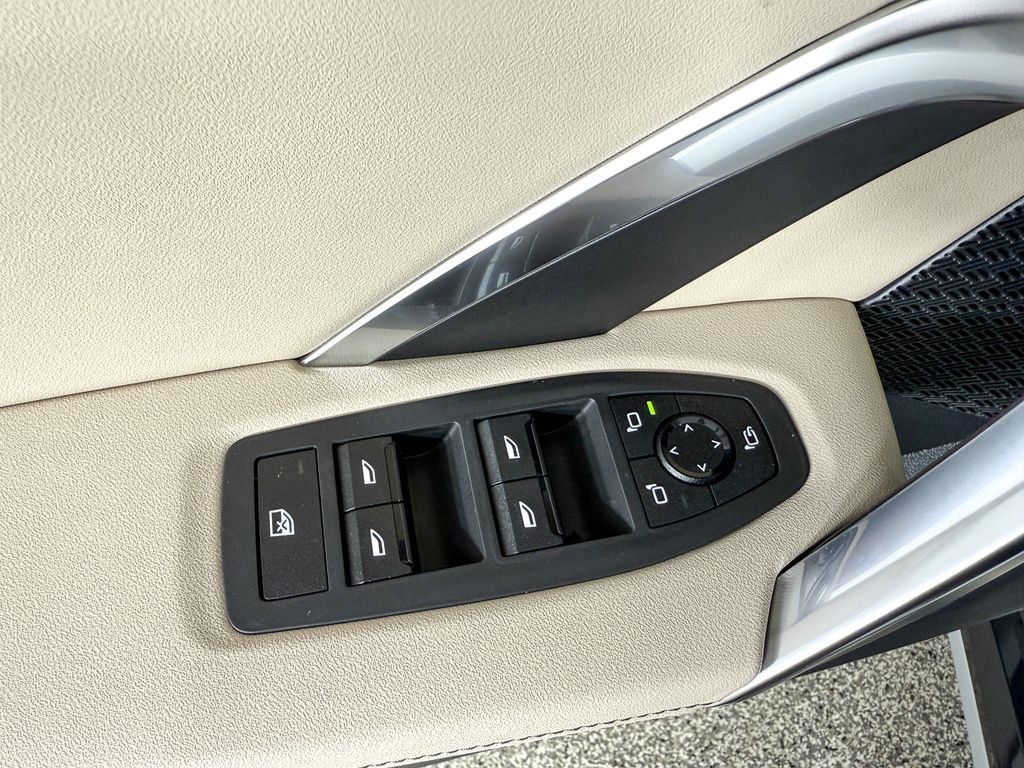 Thumbnail: 2025 BMW X1 - 38