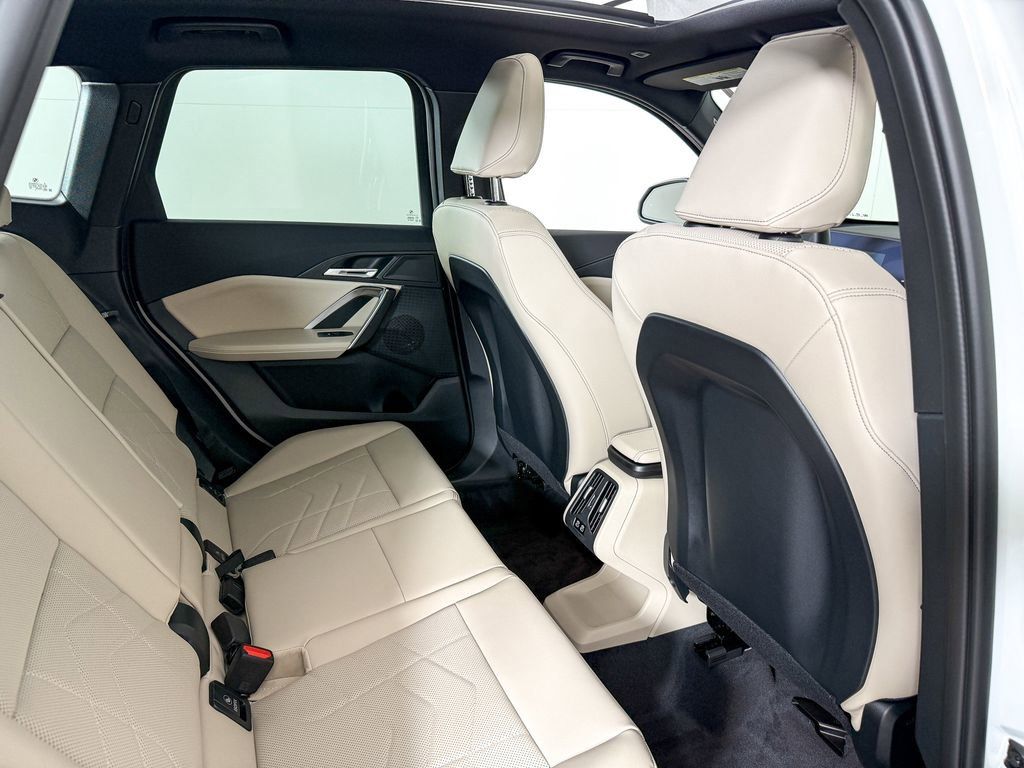 Thumbnail: 2025 BMW X1 - 12