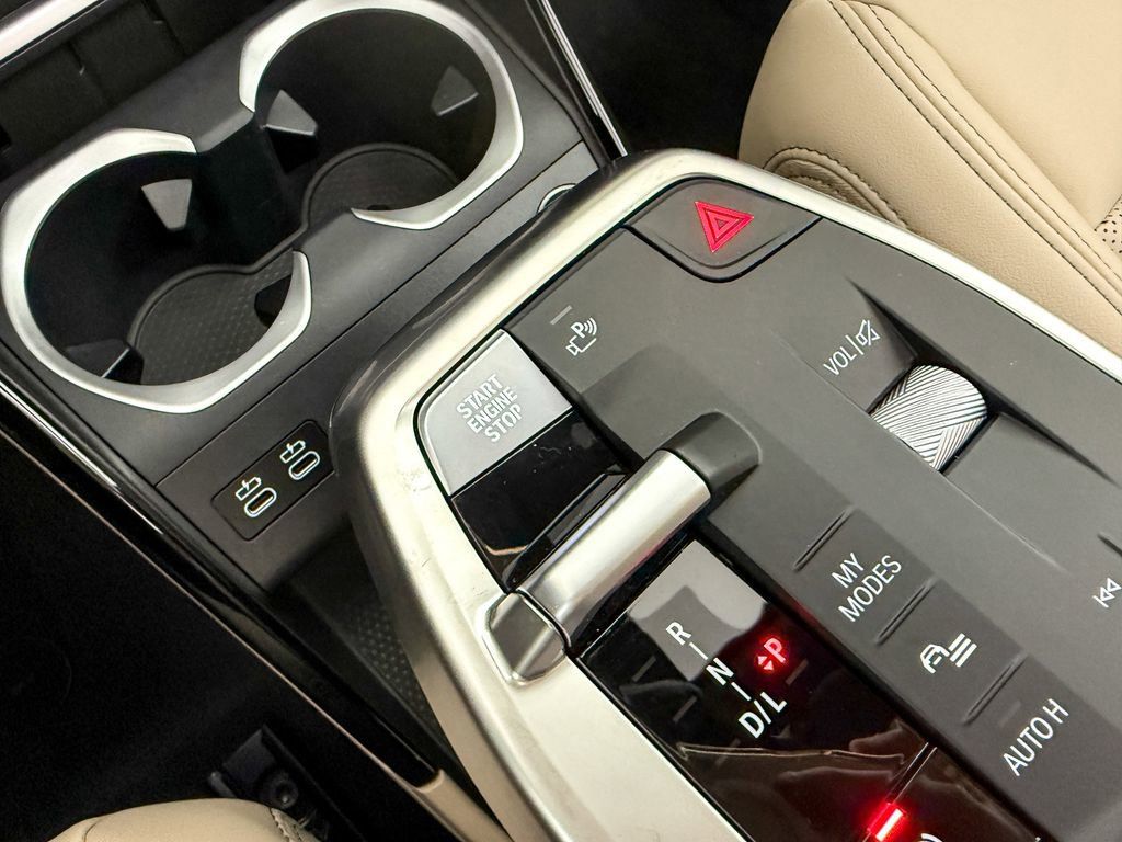 Thumbnail: 2025 BMW X1 - 9