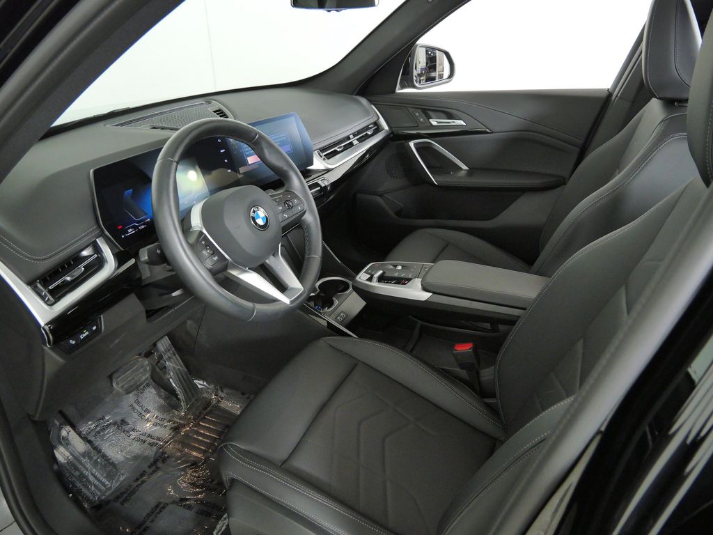 Thumbnail: 2025 BMW X1 - 35