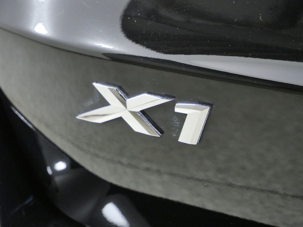 Thumbnail: 2025 BMW X1 - 22