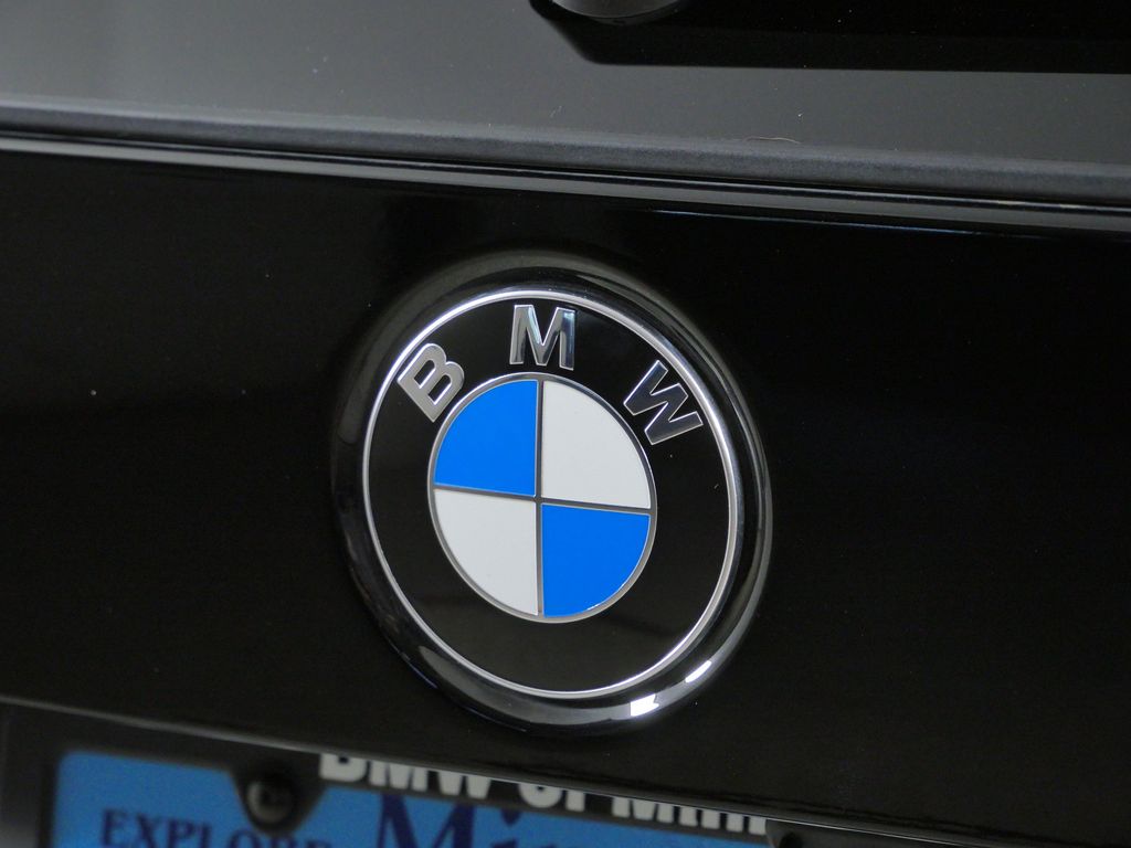 Thumbnail: 2025 BMW X1 - 21