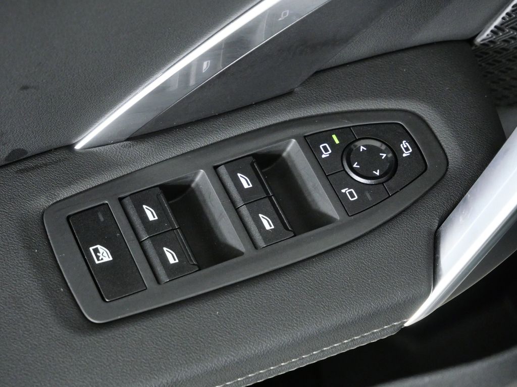 Thumbnail: 2025 BMW X1 - 40