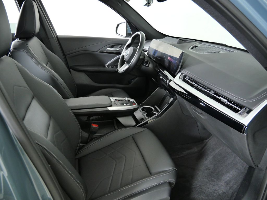 Thumbnail: 2025 BMW X1 - 9