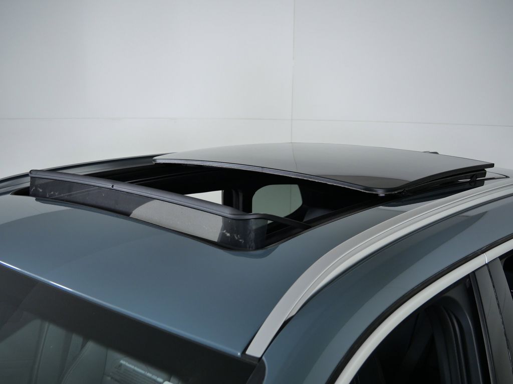 Thumbnail: 2025 BMW X1 - 28