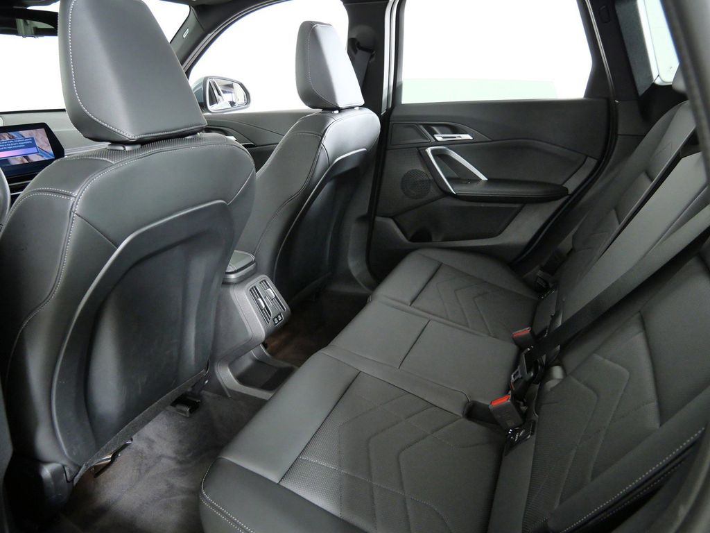 Thumbnail: 2025 BMW X1 - 33
