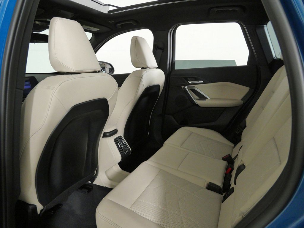 Thumbnail: 2025 BMW X1 - 34
