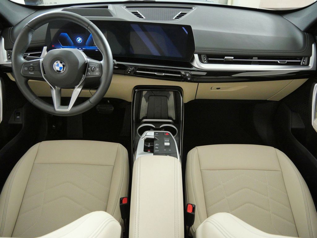 Thumbnail: 2025 BMW X1 - 2