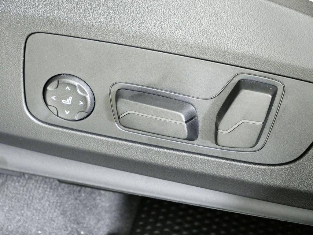 Thumbnail: 2026 BMW X1 - 39