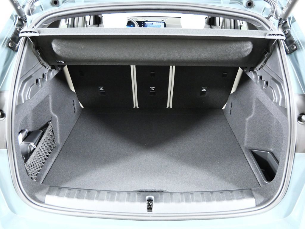 Thumbnail: 2026 BMW X1 - 14