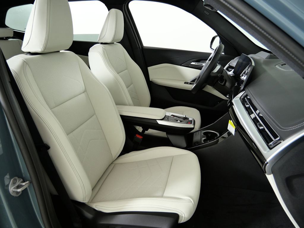 Thumbnail: 2026 BMW X1 - 10