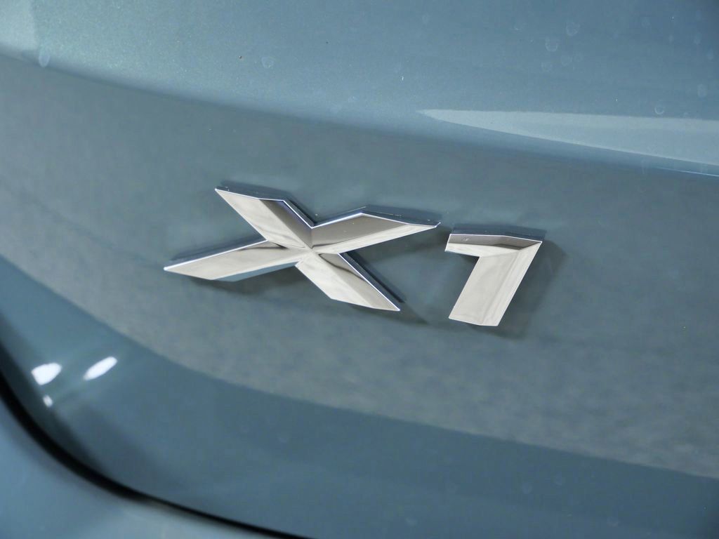 Thumbnail: 2026 BMW X1 - 21