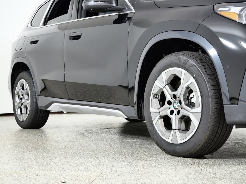 Thumbnail: 2026 BMW X1 - 8