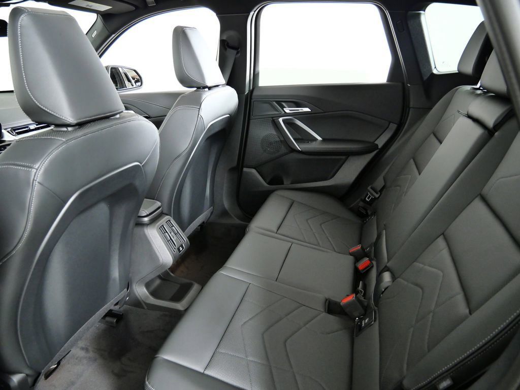 Thumbnail: 2026 BMW X1 - 31