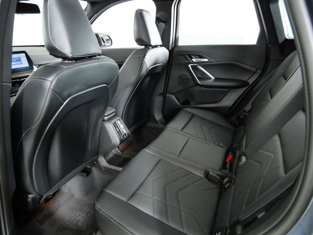 Thumbnail: 2026 BMW X1 - 33