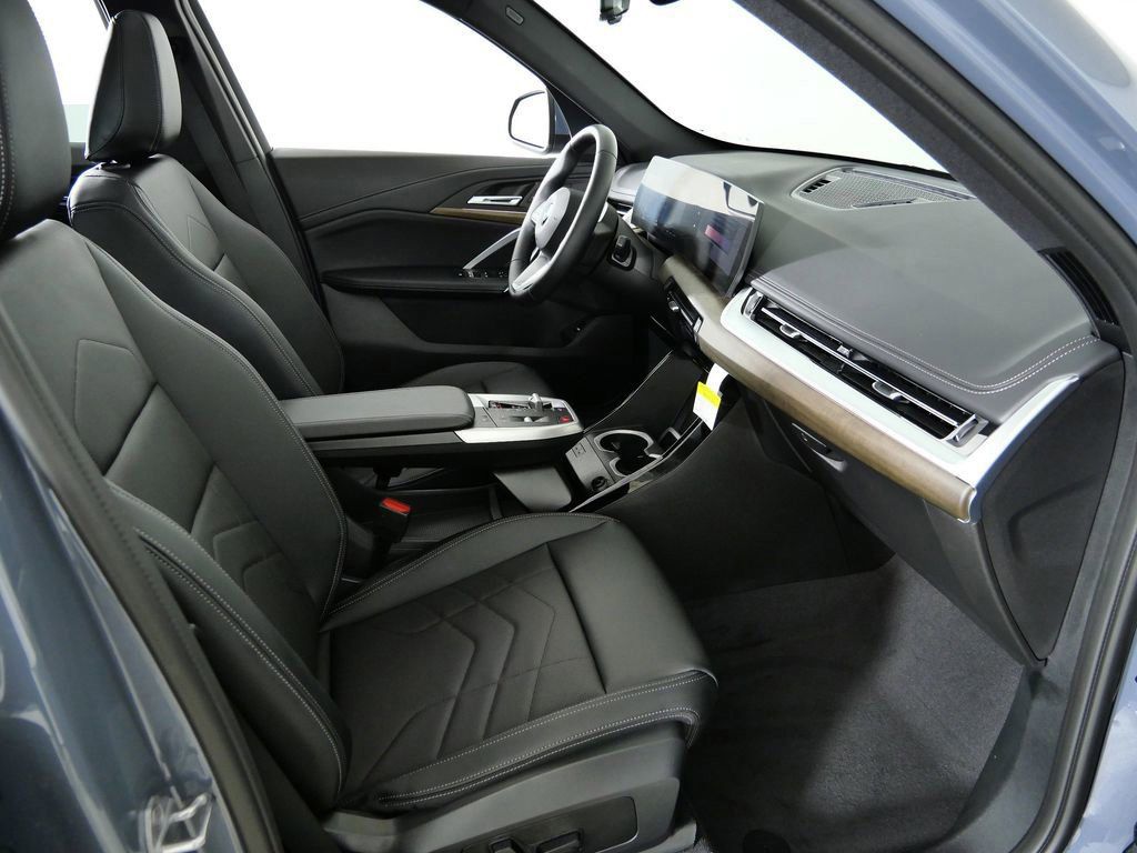 Thumbnail: 2026 BMW X1 - 8