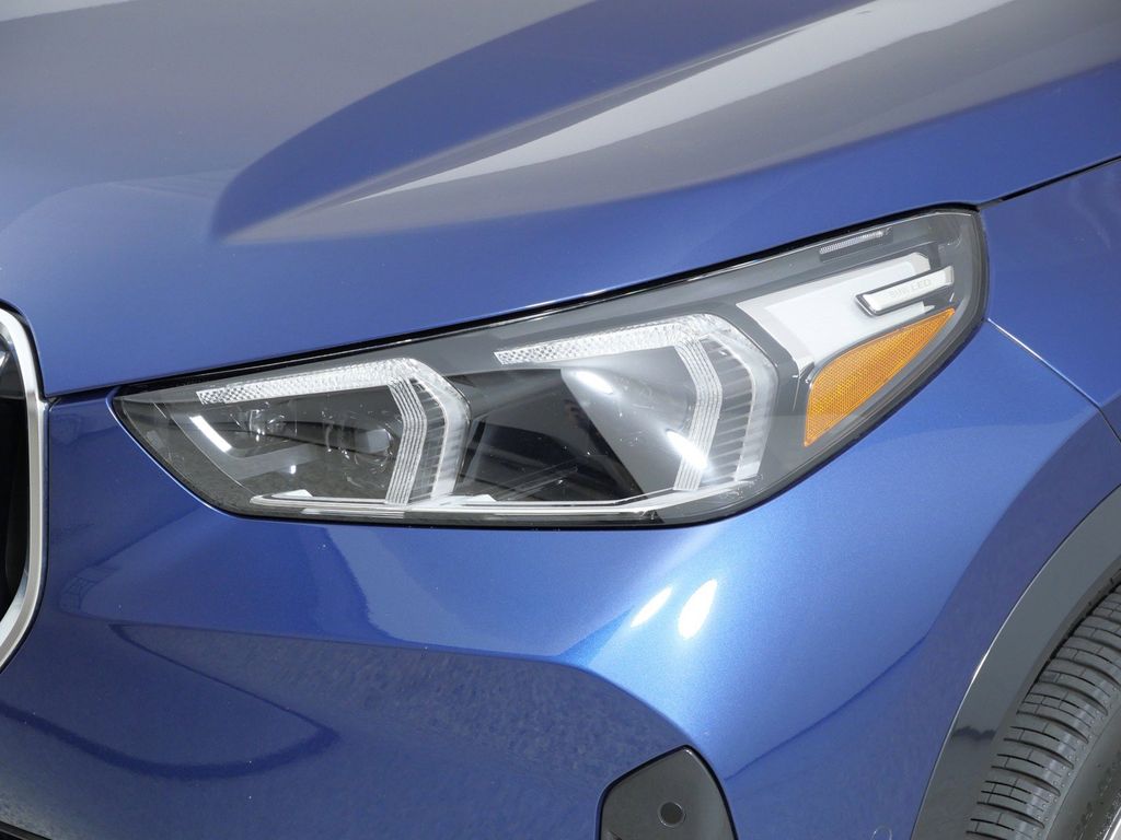 Thumbnail: 2023 BMW X1 - 17