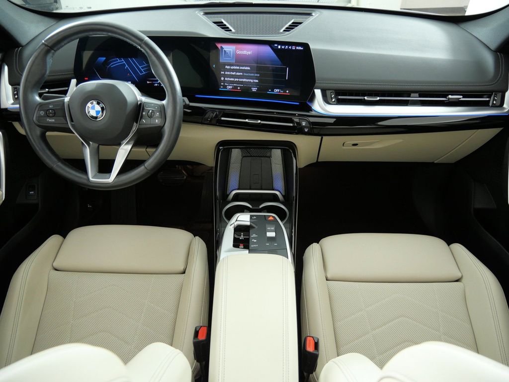 Thumbnail: 2023 BMW X1 - 2