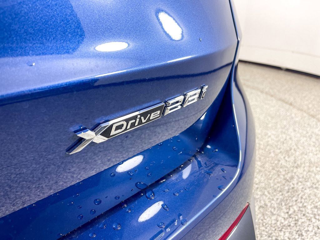 Thumbnail: 2025 BMW X1 - 25