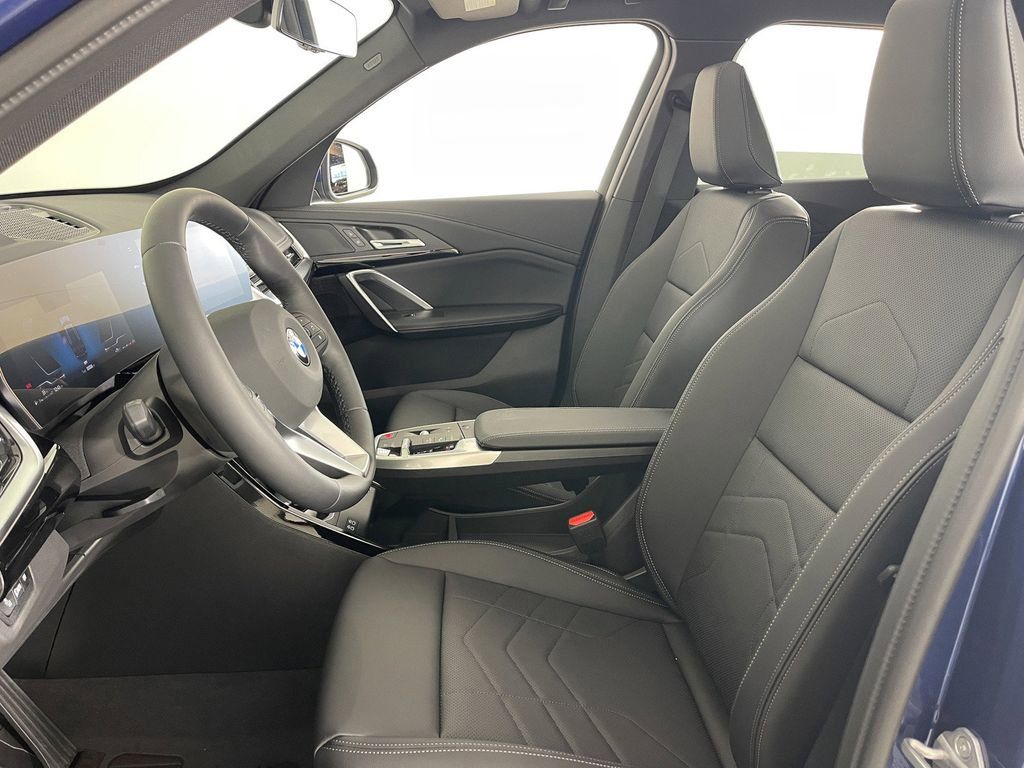 Thumbnail: 2025 BMW X1 - 34