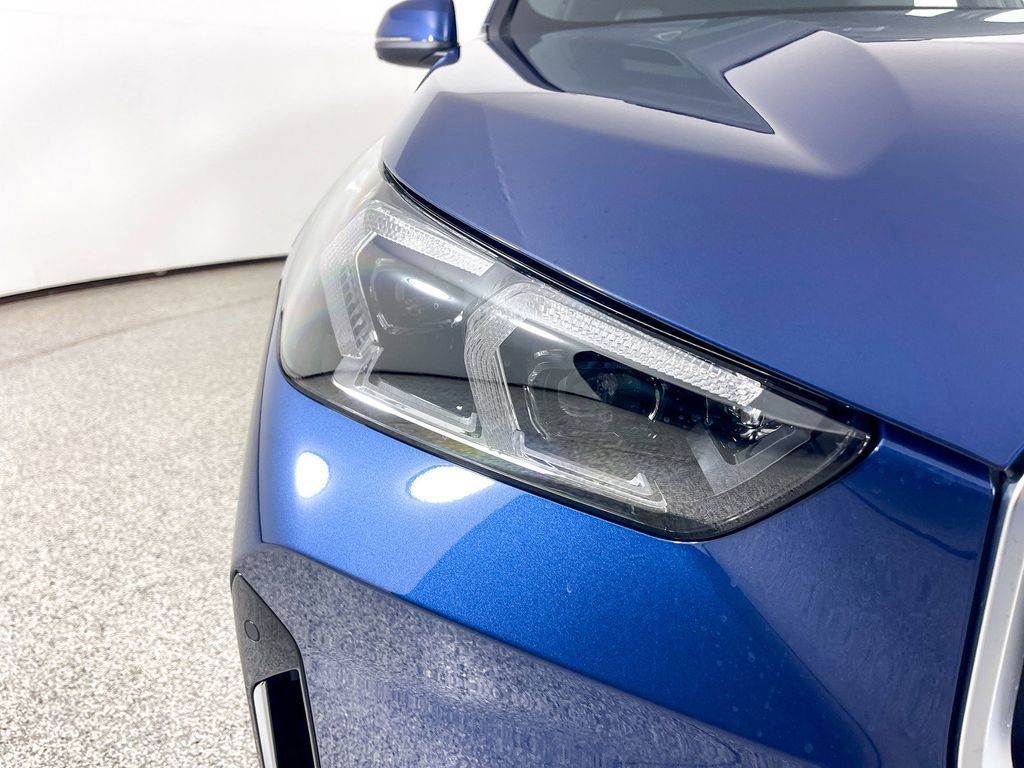 Thumbnail: 2025 BMW X1 - 22