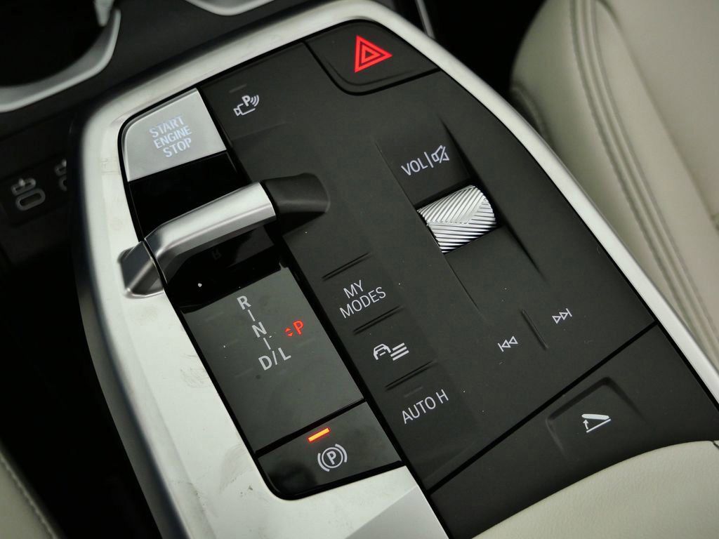 Thumbnail: 2026 BMW X1 - 12
