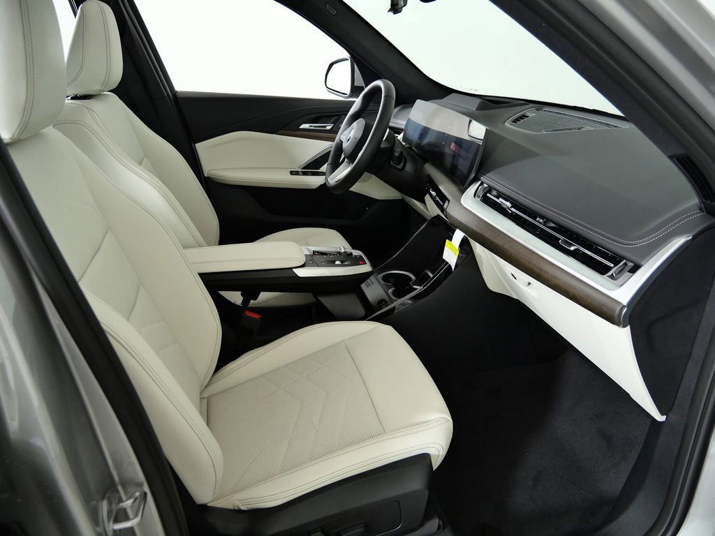 Thumbnail: 2026 BMW X1 - 8