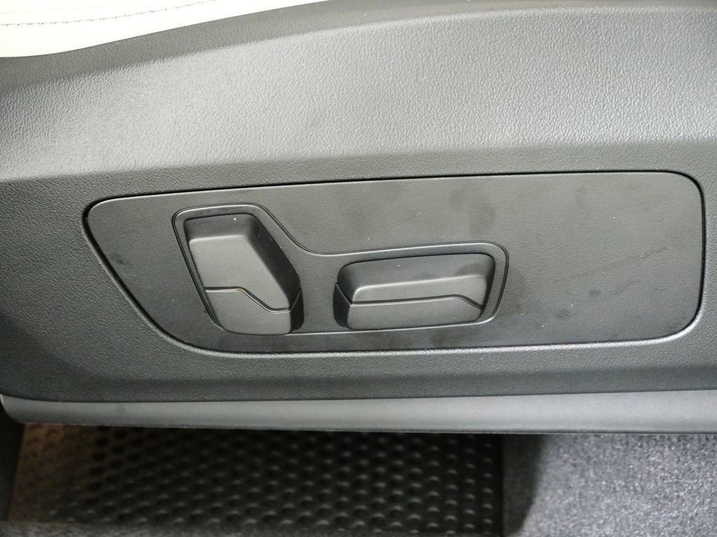 Thumbnail: 2026 BMW X1 - 27