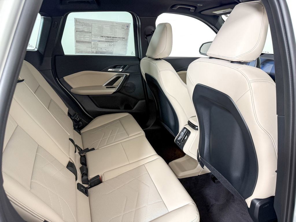 Thumbnail: 2025 BMW X1 - 11