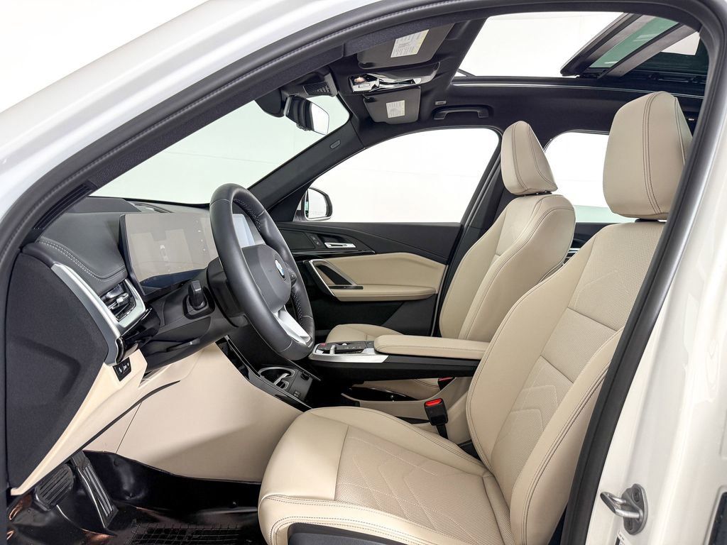 Thumbnail: 2025 BMW X1 - 35