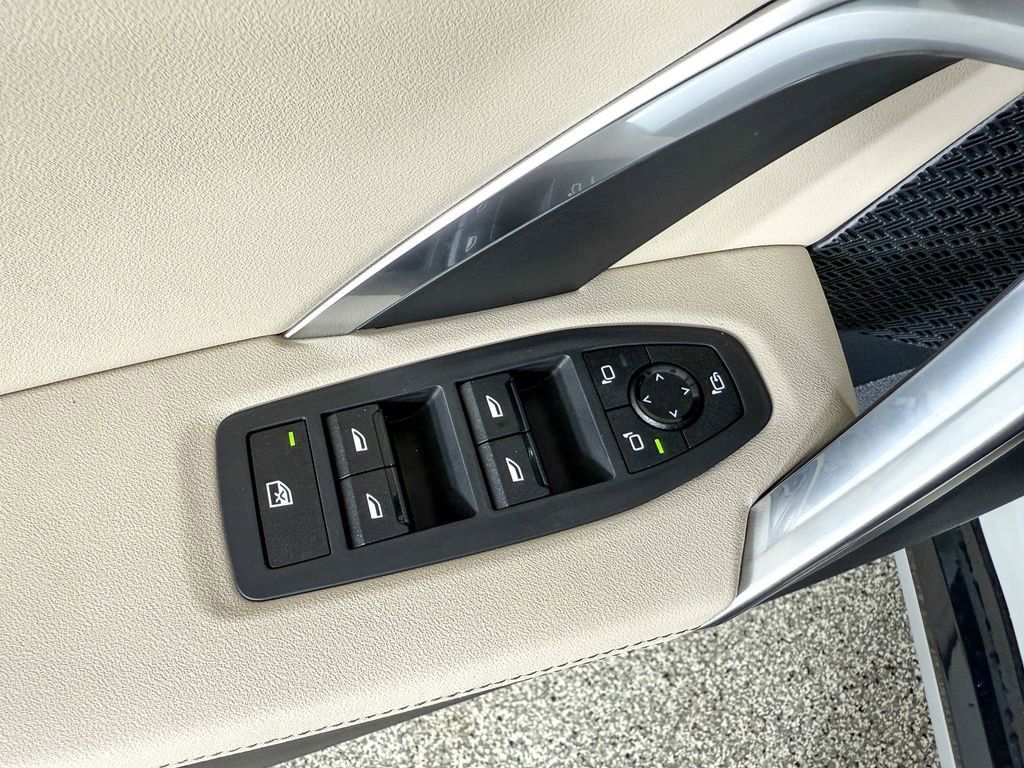 Thumbnail: 2025 BMW X1 - 37