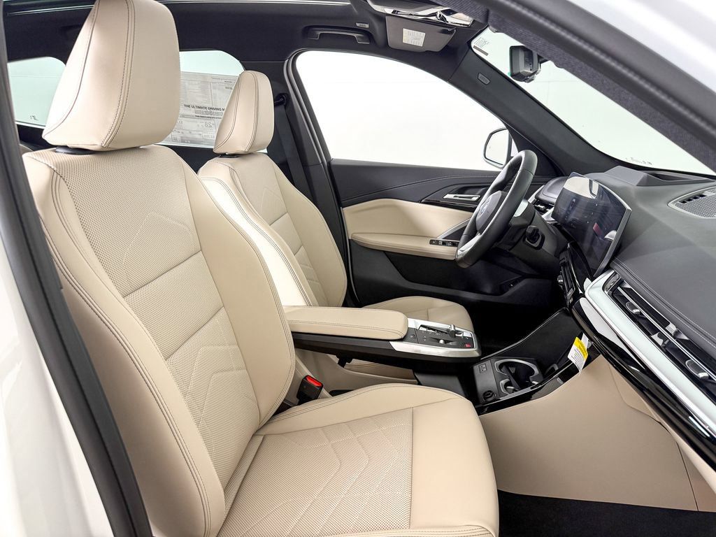 Thumbnail: 2025 BMW X1 - 9